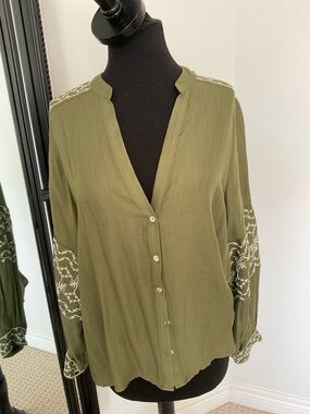 zara blouse size medium nwt